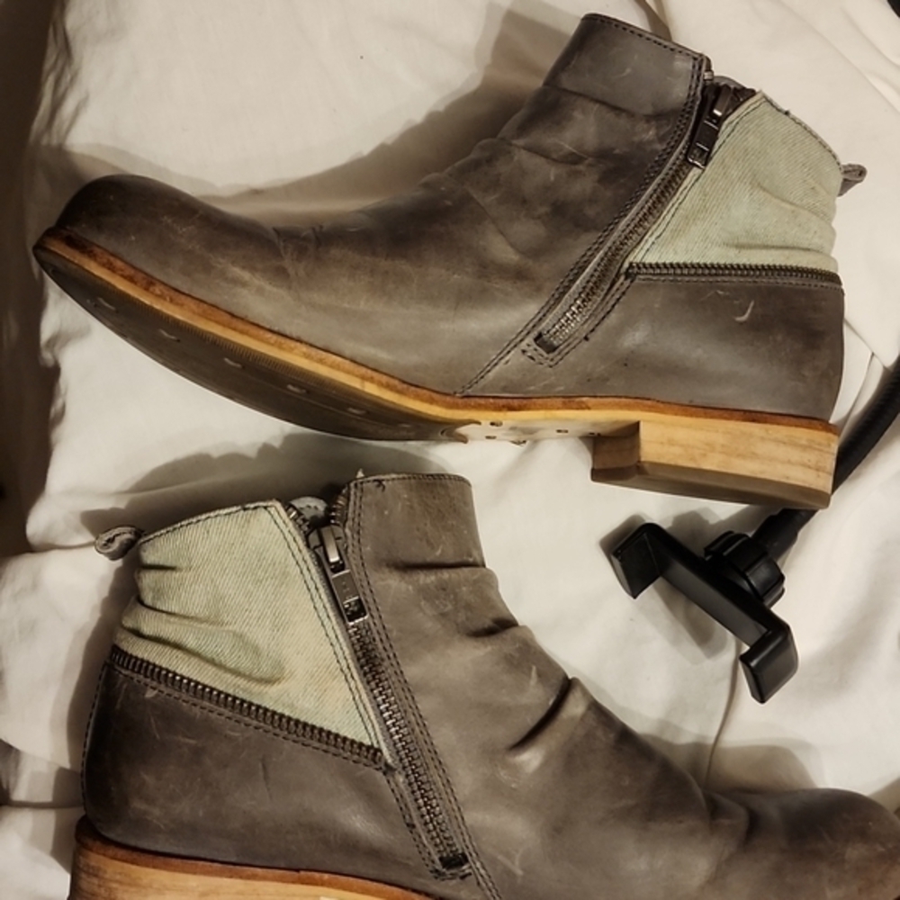 CAT Mixed Media Moto Ankle Boots Distressed Faux Leather Canvas Block Heel 8 - Picture 12 of 15